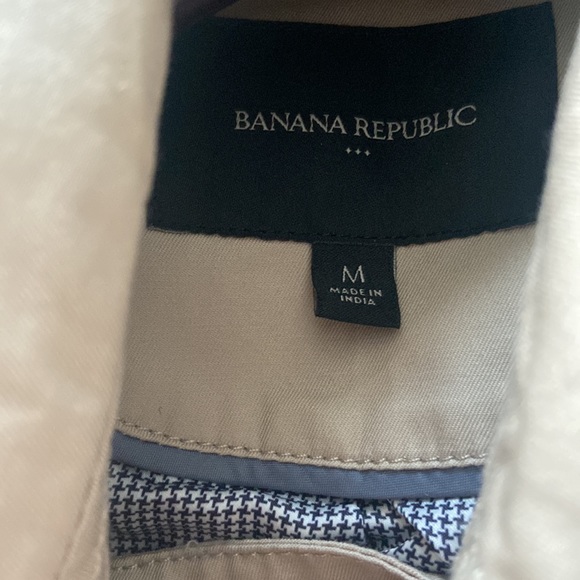 Banana Republic Trench Coat.  Brand New, Never Worn! Size (M) - Picture 11 of 12